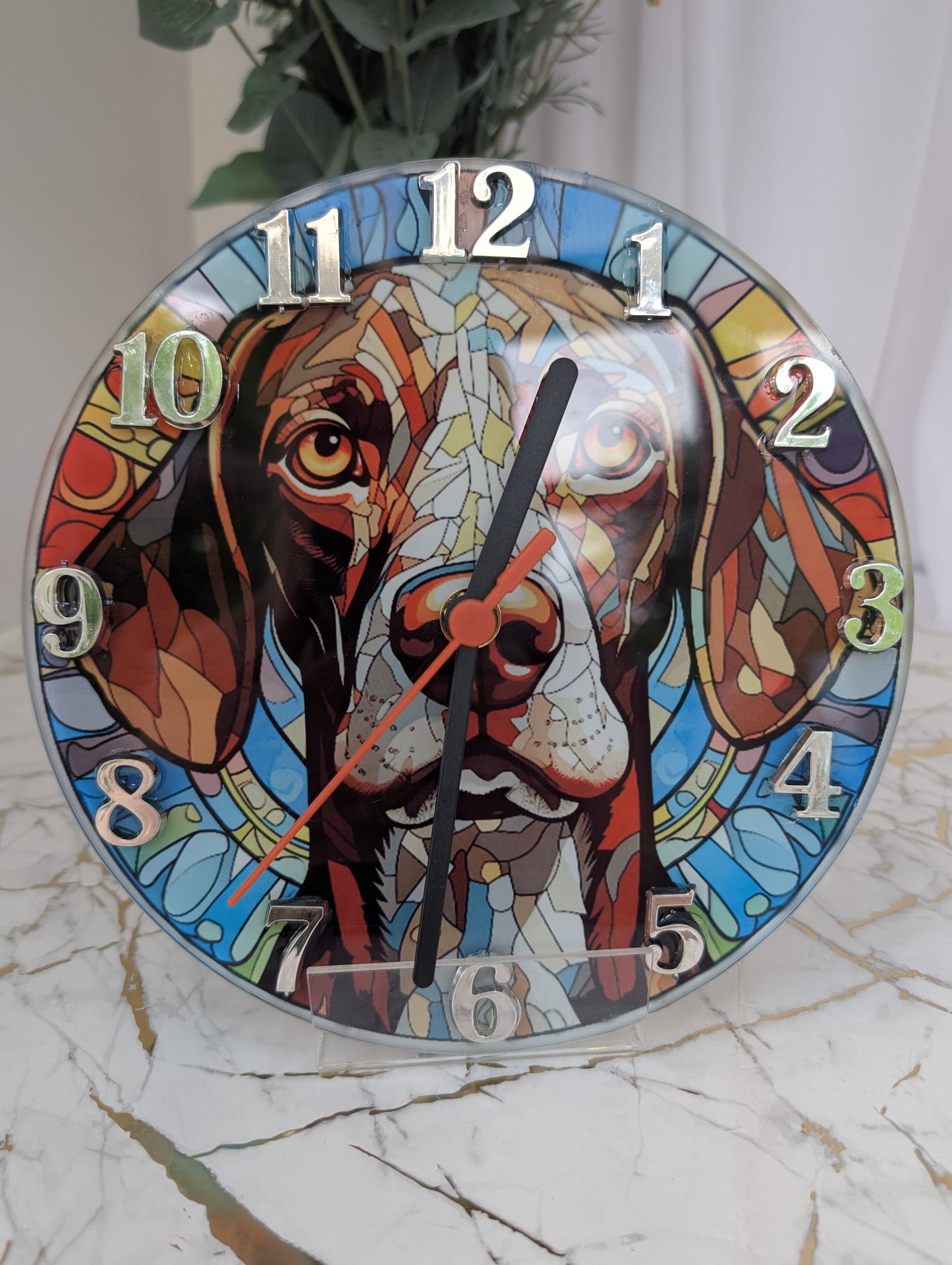 20cm diameter round German Short Haired Pointer stained glass effect wall clock. With black hands and silver numerals