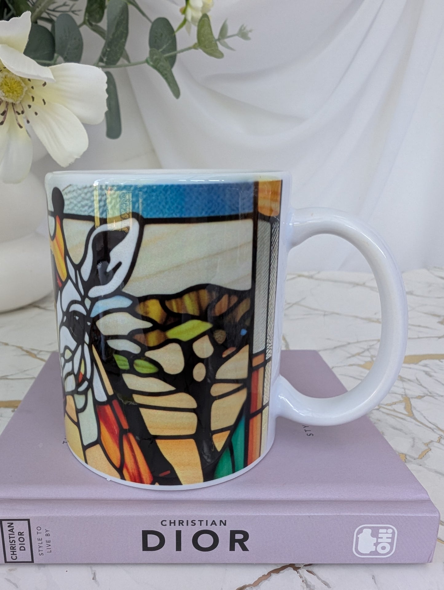 left side view of giraffe mug with wrap around design. Perfect giraffe lover gift