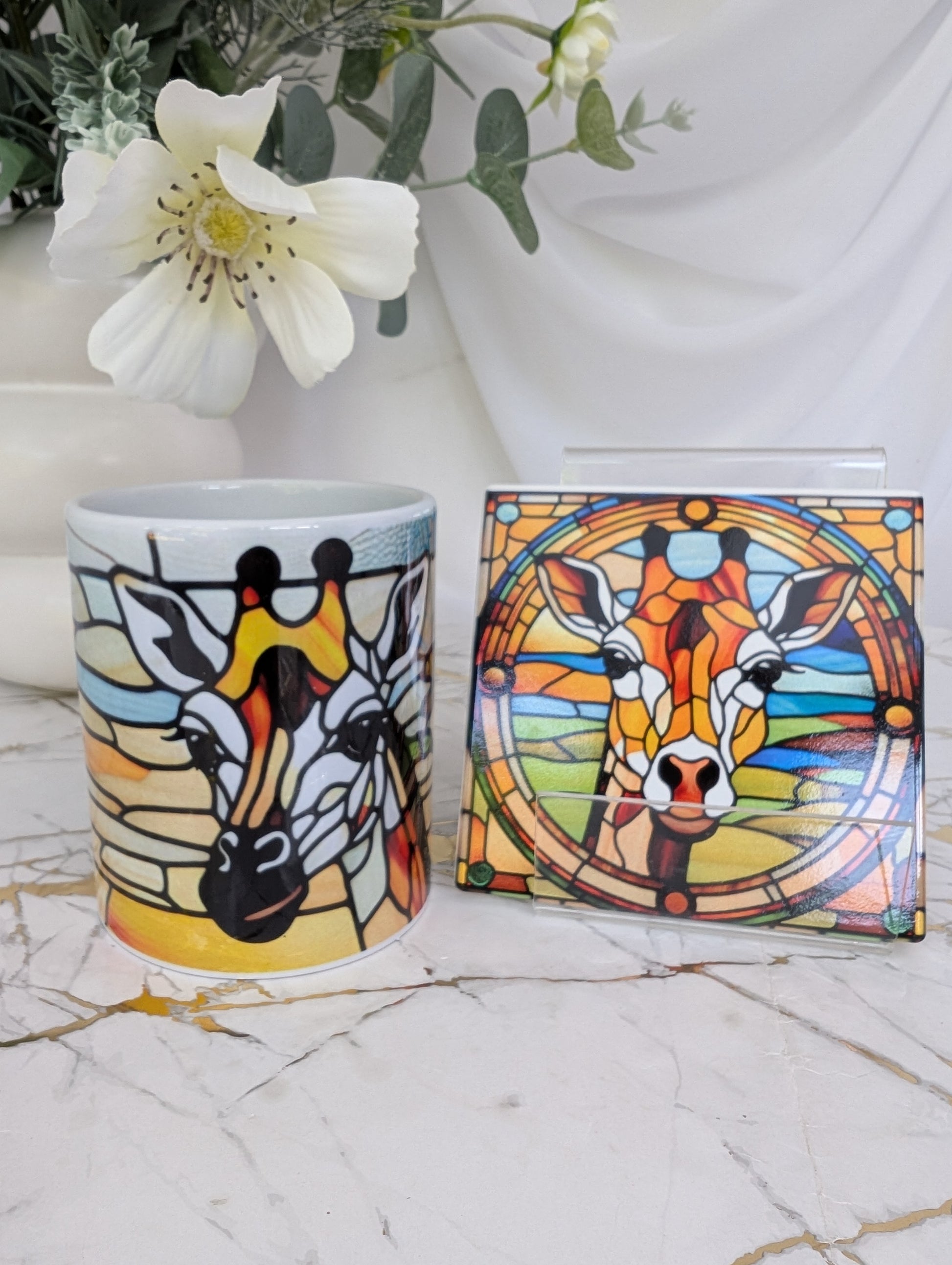  Stained glass style ceramic giraffe coaster and matching ceramic mug. Sublimated design won’t rub off - mug is dishwasher proof. Perfect giraffe lover gift and safari-style kitchenware