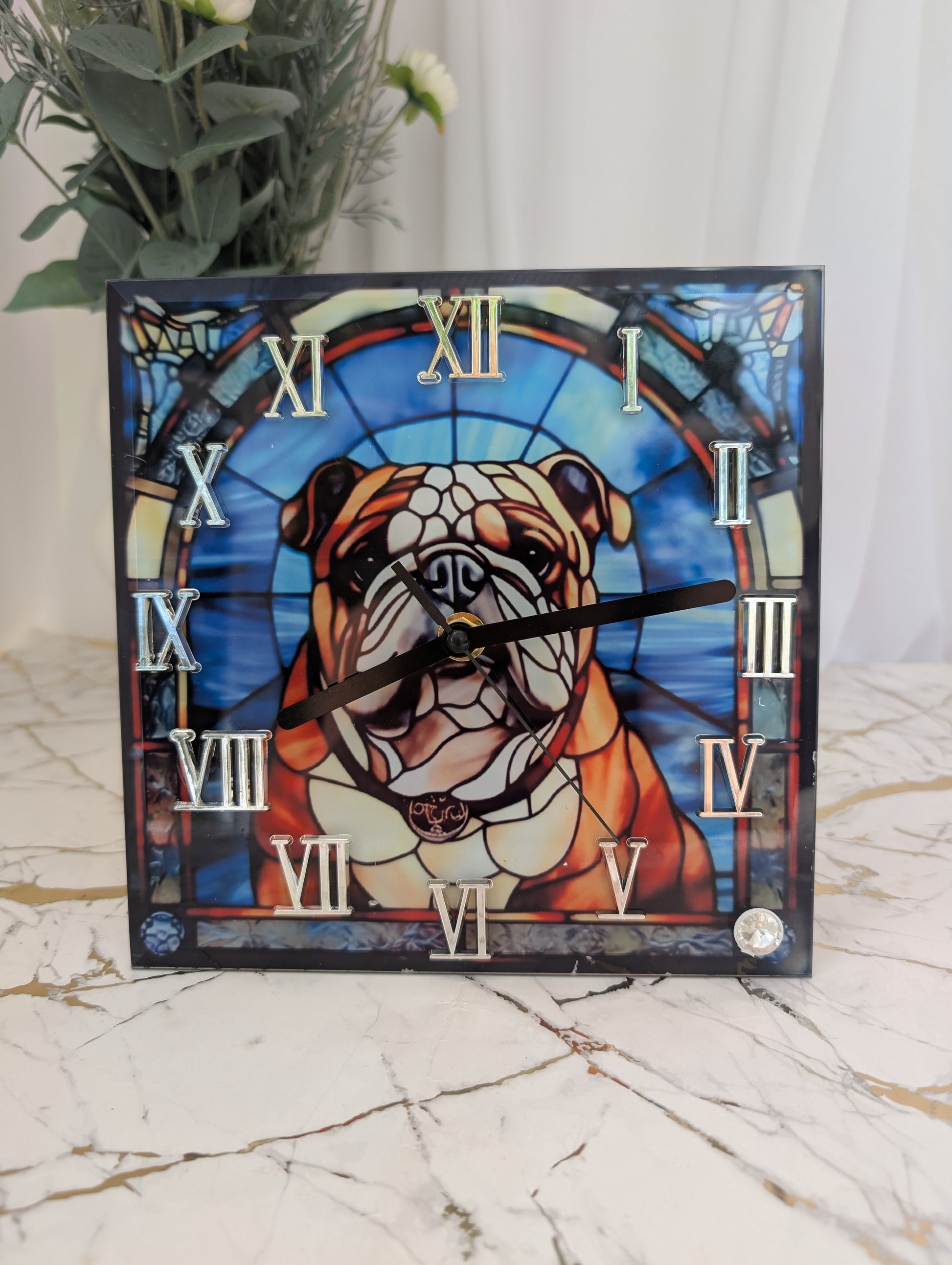 20cm square stained glass style, freestanding, Bulldog desk clock.