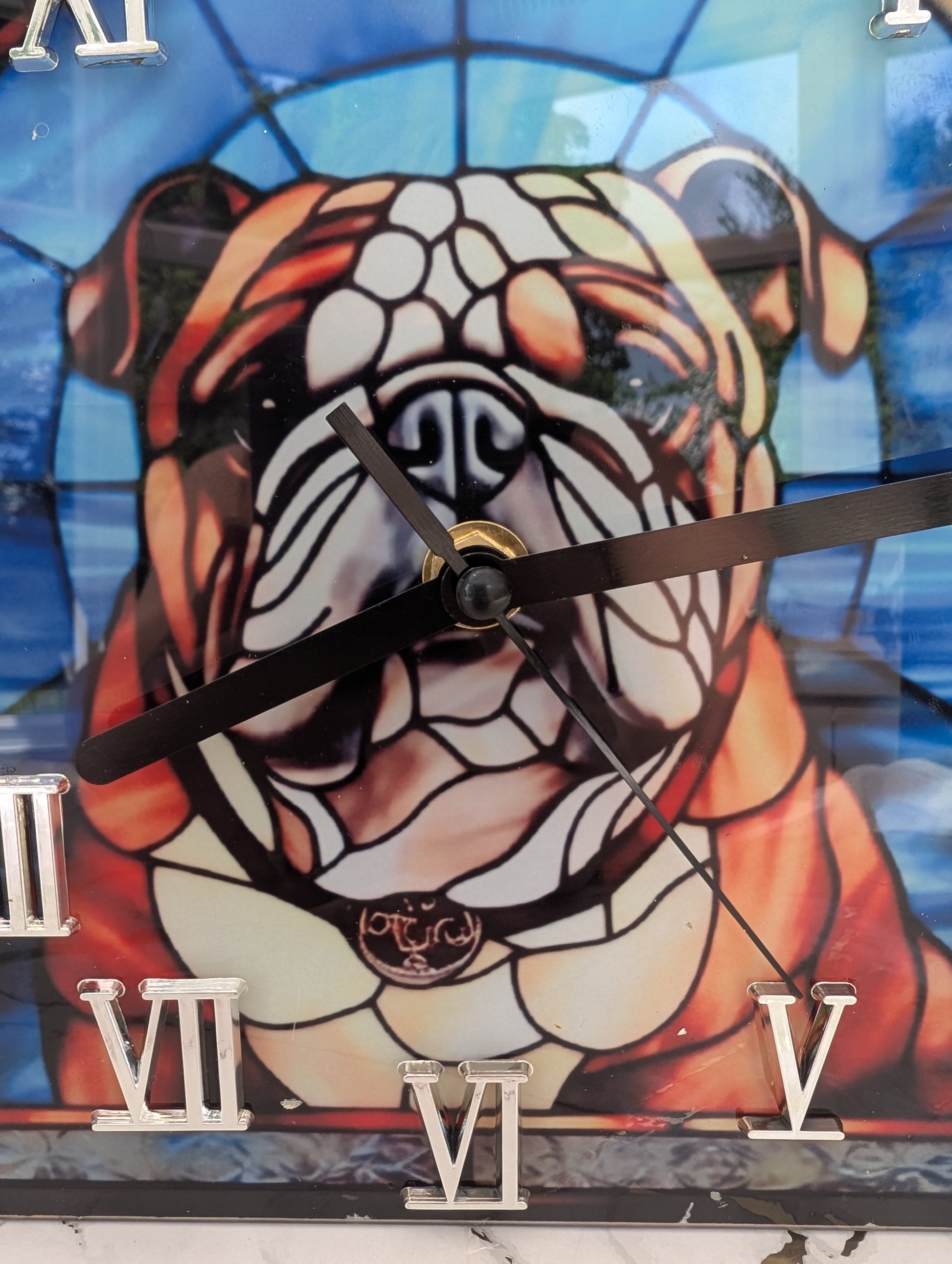 close up of 20cm square stained glass style, freestanding, Bulldog desk clock.